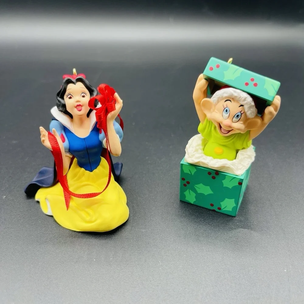 Hallmark keepsake snow